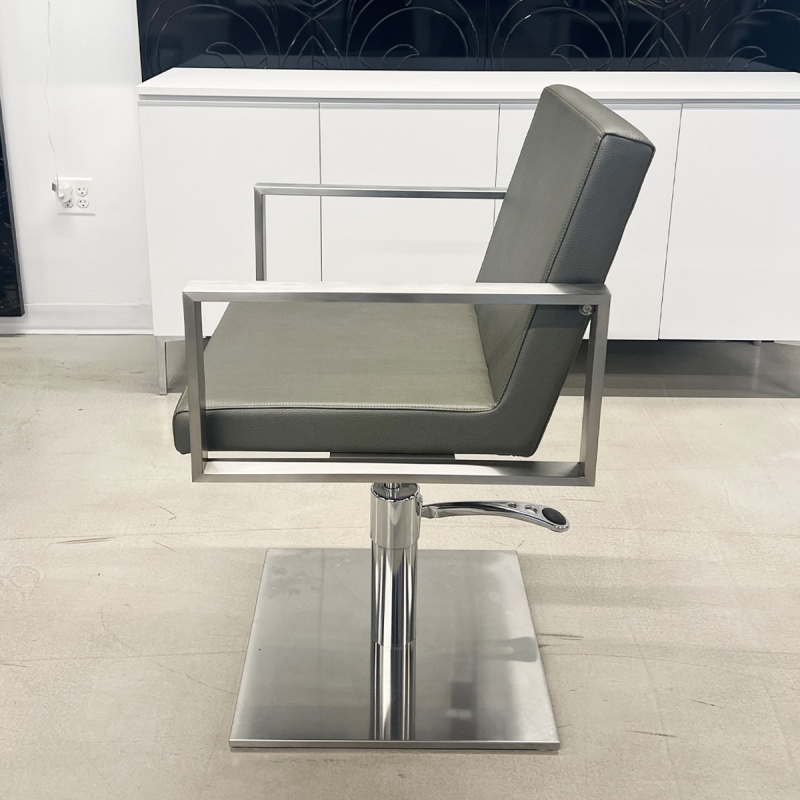 Clearance - Showroom  NY  Floor Sample Sale  Aeterna