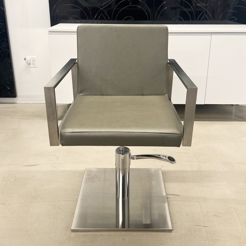 Clearance - Showroom  NY  Floor Sample Sale  Aeterna